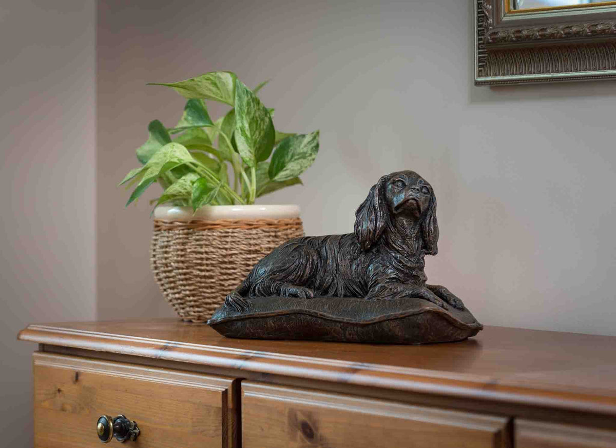 Cavalier King Charles Spaniel Urn - Sparks Charms